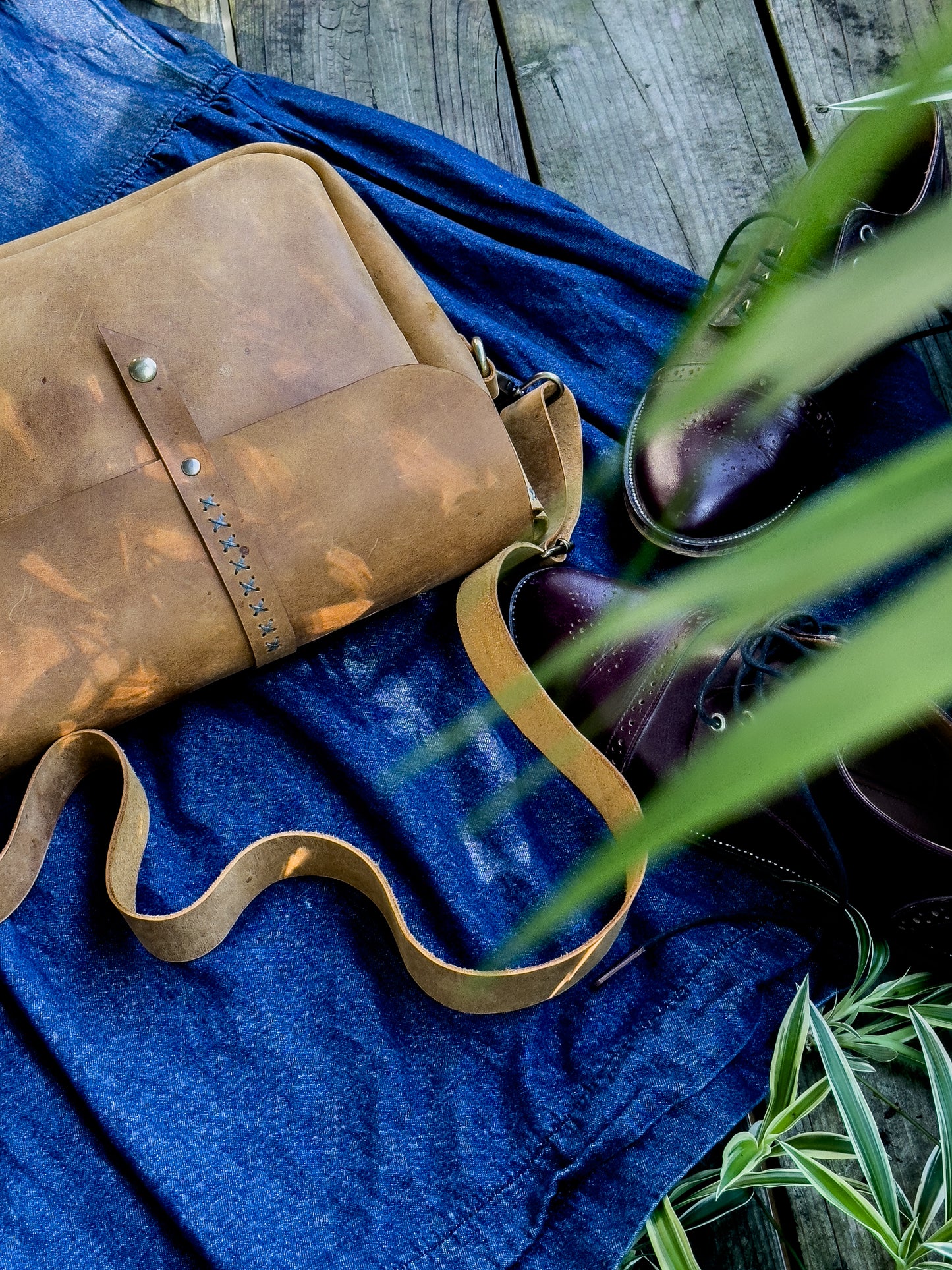 Handmade Leather Bag For Women, Messenger Bag For Her, Crossbody Handbag, Rustic leather Bag, Hand stitched Shoulder Beige Bag